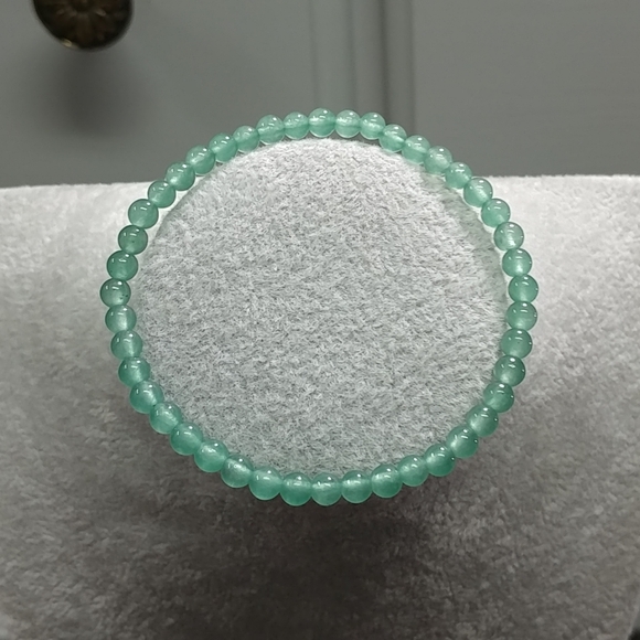 Green Aventurine Beaded Stretch Bracelet Natural Green Aventurine Gemstone Beads - Picture 9 of 12